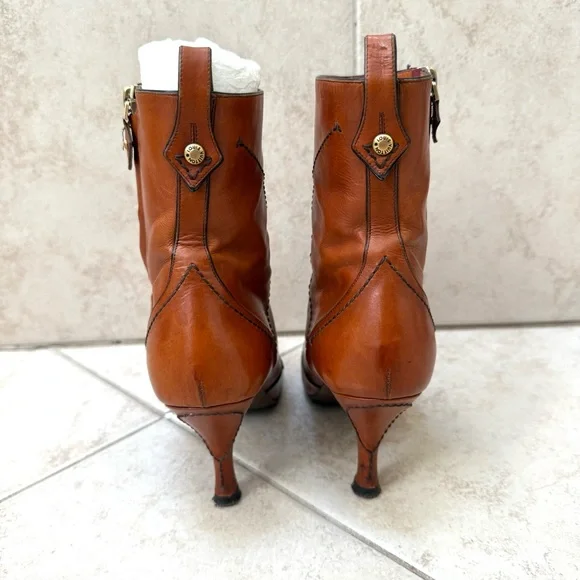 Louis Vuitton Cognac Beautiful Stitching Ankle Boots 38.5 - Picture 6 of 11